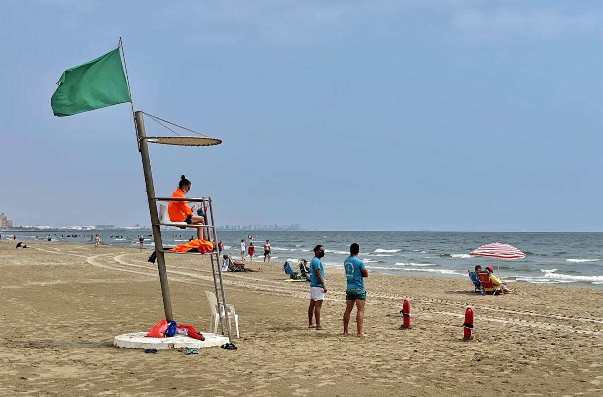 Vigilantes playa Alboraya 2021